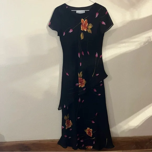 Jessica Howard Vintage Floral Black Short Sleeve Maxi Dress Size: 8 - Picture 2 of 4